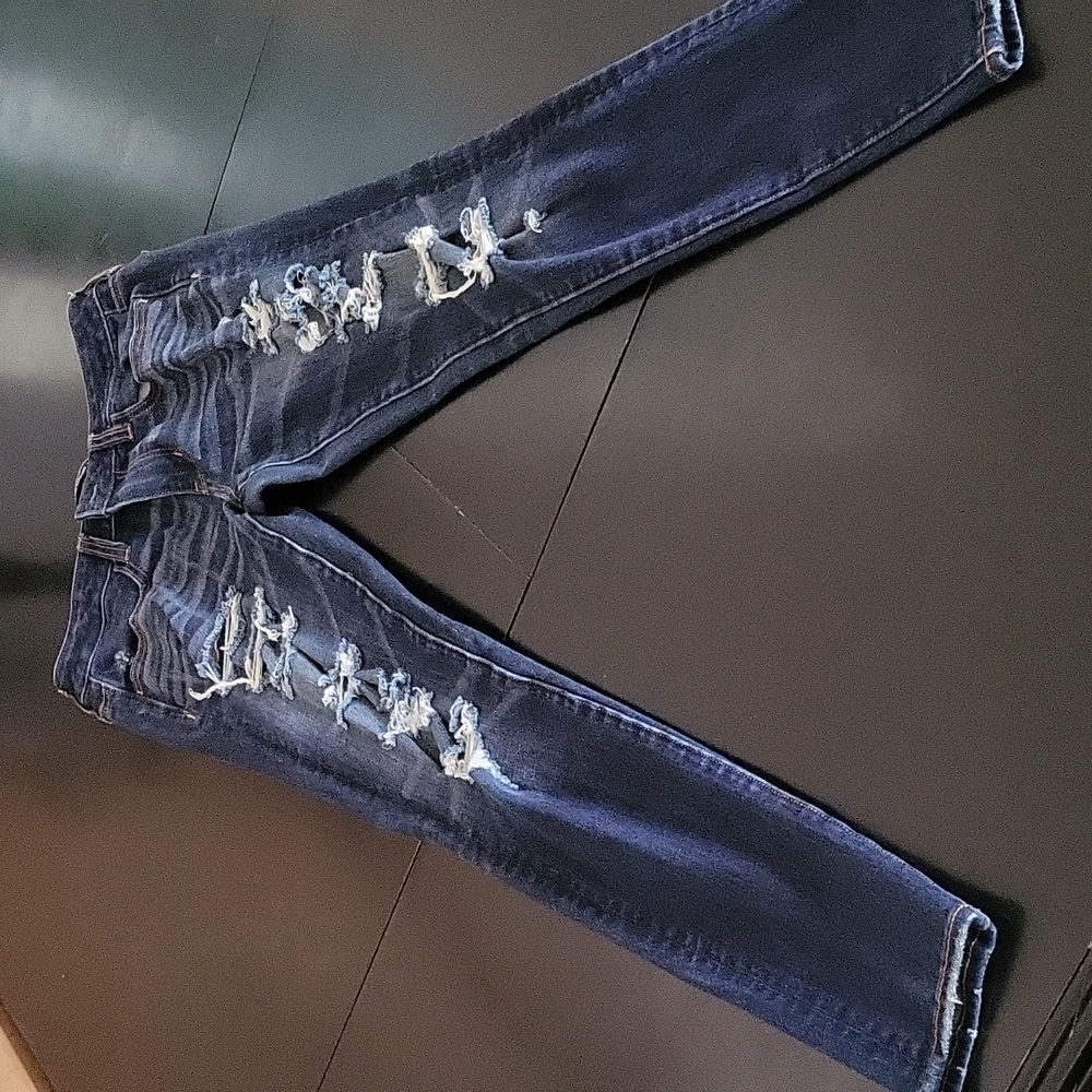 Destroyed skinny jegging